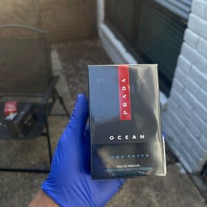 Prada Ocean Eau de Parfum - Black and Red